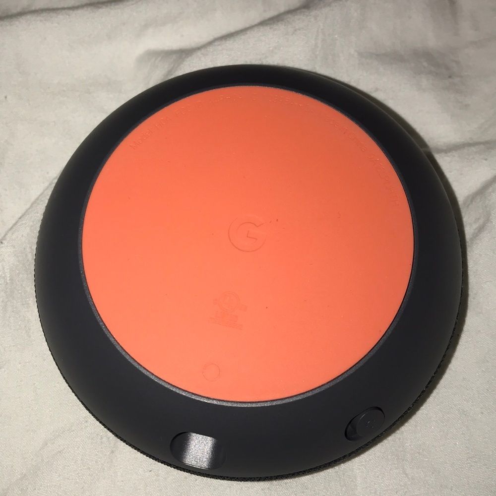Google Home Mini - Picture 3 of 4